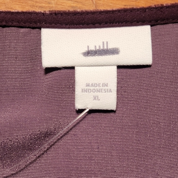 J. JILL Rayon & Silk Velvet Long Sleeve Top Dark Fig Purple - Picture 5 of 10